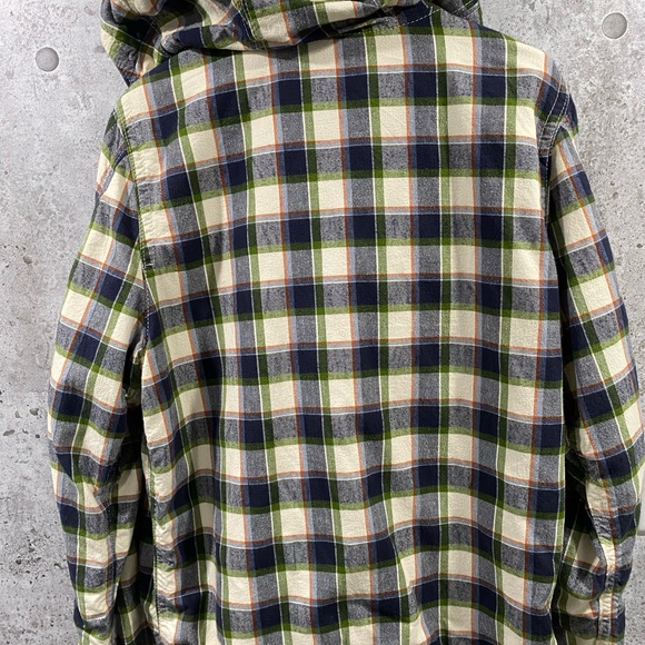 XL, Plaid Hollister Breakwall jacket with hood. - Picture 4 of 5